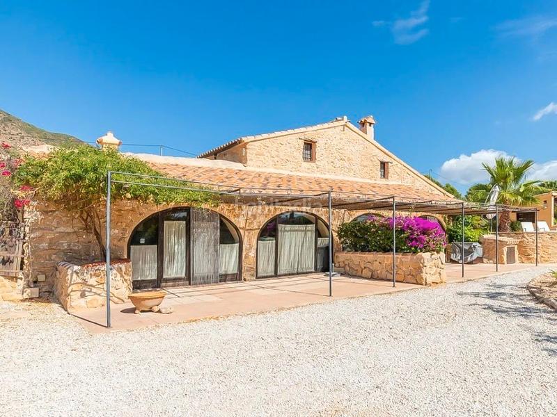 Foto 3fb5115b-34c6-4731-a816-5b097ba9434c. Bauernhof mit heizung parking pool in Benissa pueblo Benissa