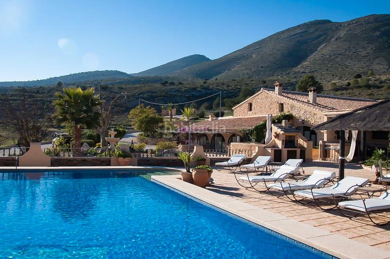 Foto 5f7af68b-9266-45bd-adf2-0f9396a0f649. Country house with heating parking pool in Benissa pueblo Benissa