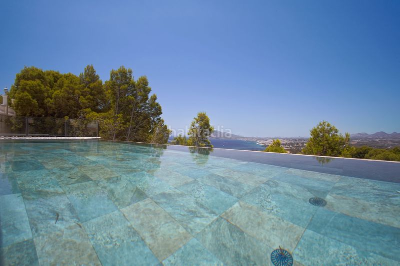 Foto 7ab66170-ff2e-42d4-af17-4cd8ae44e465. Chalet en Mascarat Altea