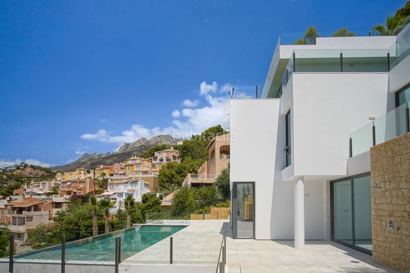 Foto a91dfd45-24f5-4548-a023-fbec960d8541. Xalet amb calefacció aparcament piscina a Mascarat Altea