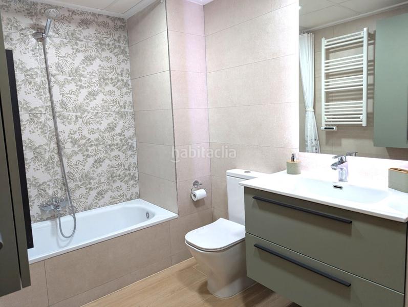 Foto 27402bcf-ea52-4d9a-8b8b-f1fa8256f0da. Flat with heating in Centro Urbano Dénia