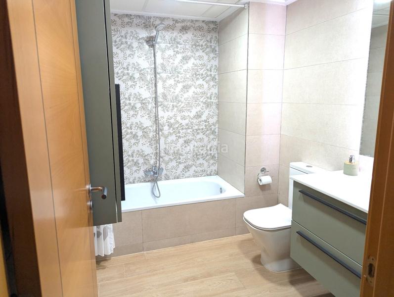 Foto 40adffc6-67c1-44e8-bb50-414331e38cab. Flat with heating in Centro Urbano Dénia