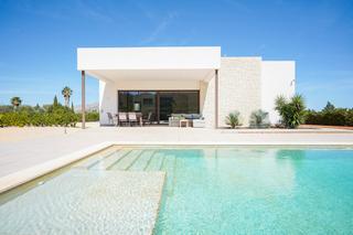 Country house in Beniarbeig