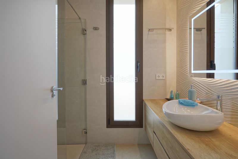 Foto 5b6c017a-001b-4d4f-9034-91ff51479d7f. Xalet amb aparcament piscina a Beniarbeig