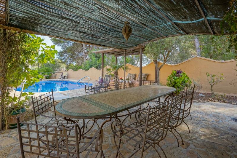 Foto dd74d0b3-2937-48ca-bdaa-0c3cb8b2a0e0. Xalet amb calefacció aparcament piscina a El Montgó Dénia