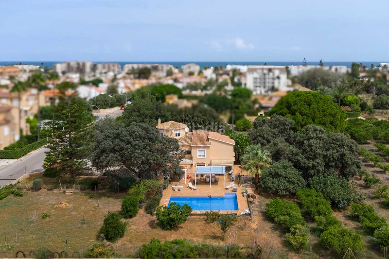 Foto a0b3f4ff-5720-498b-9459-94c90a29230d. Xalet amb calefacció aparcament piscina a Las Rotas / Les Rotes Dénia