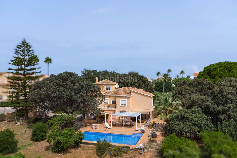 Foto b7ec72ec-c9cb-43b4-9b4f-b66a061275c3. Xalet amb calefacció aparcament piscina a Las Rotas / Les Rotes Dénia