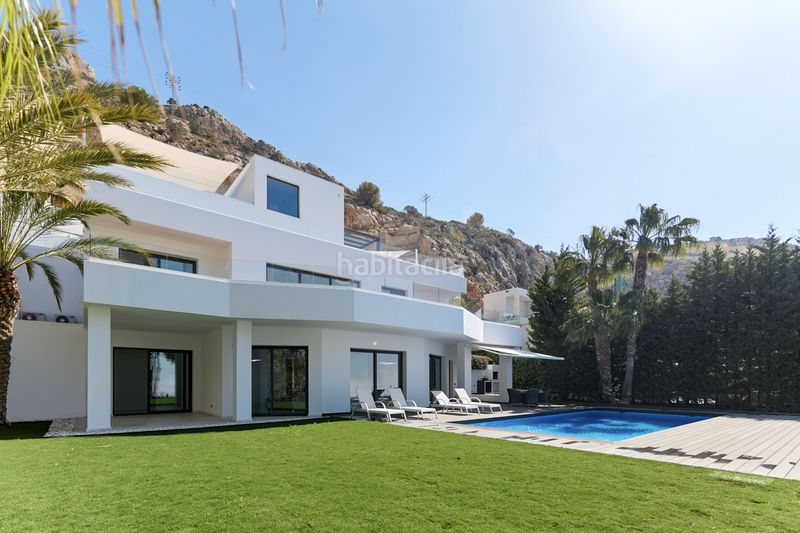 Foto 4a321ce1-9595-4712-982f-b7ee124a25ae. Chalet en Mascarat Altea