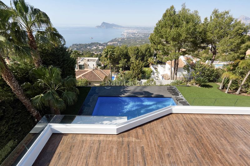 Foto ea166526-f974-41eb-9fe2-d294d498f5f2. Chalet en Mascarat Altea