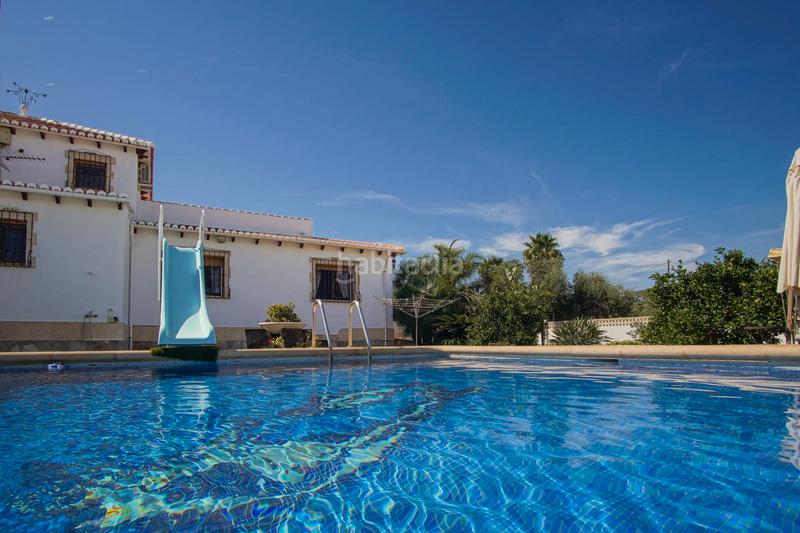 Foto 56bb68f4-c82b-476c-8e01-e47dc2b4be5a. Country house with heating parking pool in La Pedrera-Vessanes Dénia