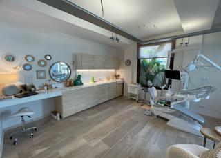 Locale commerciale in Moravit-Cap Blanc