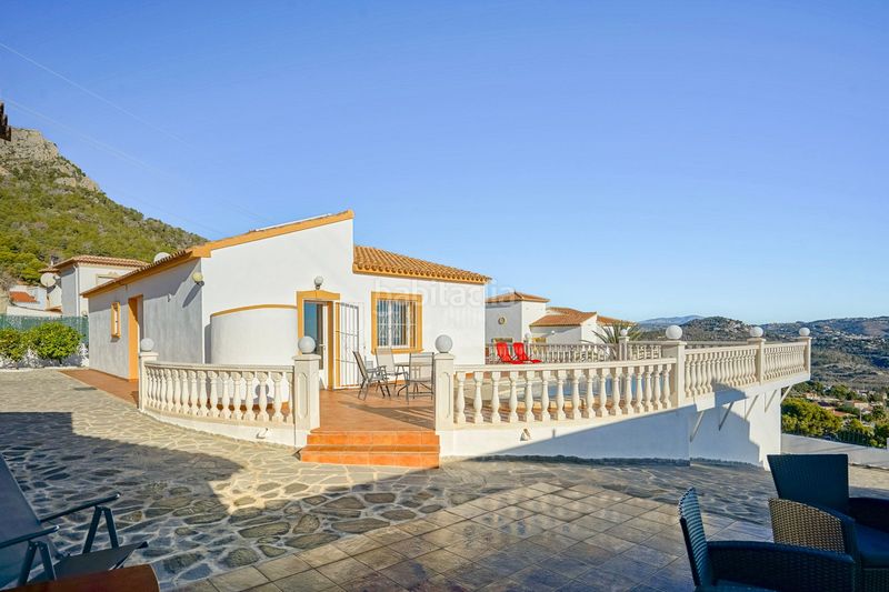 Foto e0c6e967-3017-4cb7-831b-98c686e9ce09. Xalet amb calefacció aparcament piscina a Canuta Calp