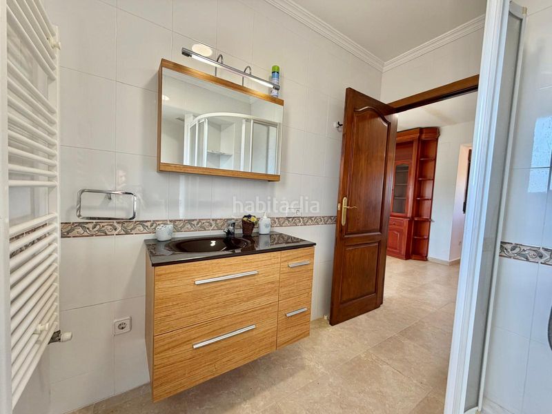 Foto 4a8b0ed8-fde7-4a38-9f6f-0ec2b67a8e34. Chalet en Centro Pedreguer