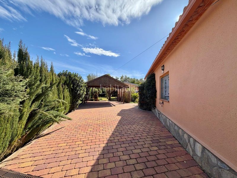 Foto 936e5862-fb95-48b5-bef3-901f355be248. Chalet en Centro Pedreguer