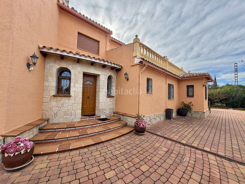 Foto f7d5d82e-5531-4f3b-92e8-2b246f1fc440. Chalet en Centro Pedreguer