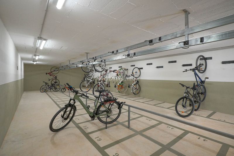 Foto 0eb1b299-66b4-4b19-a4f3-0bf9ced9e8af. Apartament amb calefacció aparcament piscina a El Montgó Dénia