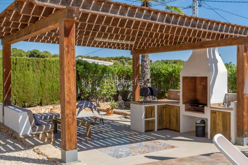 Foto 6e544a31-194c-4936-bdf7-e6ac06d54c59. Chalet en La Fustera Benissa