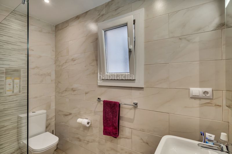 Foto bc74f0a8-26cb-45bf-91d3-05f8e2154020. Chalet en La Fustera Benissa