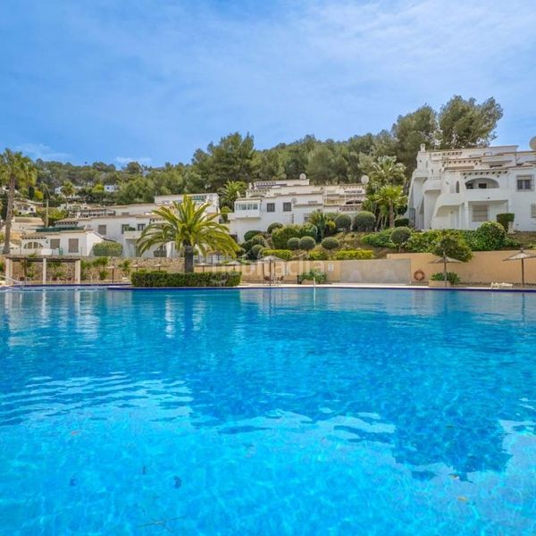 Foto c8ffb521-4f8c-48e0-a1eb-d1e0d304bca8. Apartament amb calefacció aparcament piscina a Paichi Moraira
