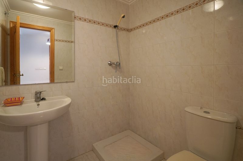 Foto 13dde664-540a-4c66-bcd4-17b1d760e5d5. Casa adossada amb calefacció aparcament piscina a Dénia