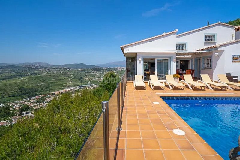 Foto 316c1d15-c3a2-4e1d-a58b-93319c28edf8. Chalet en Paichi Moraira