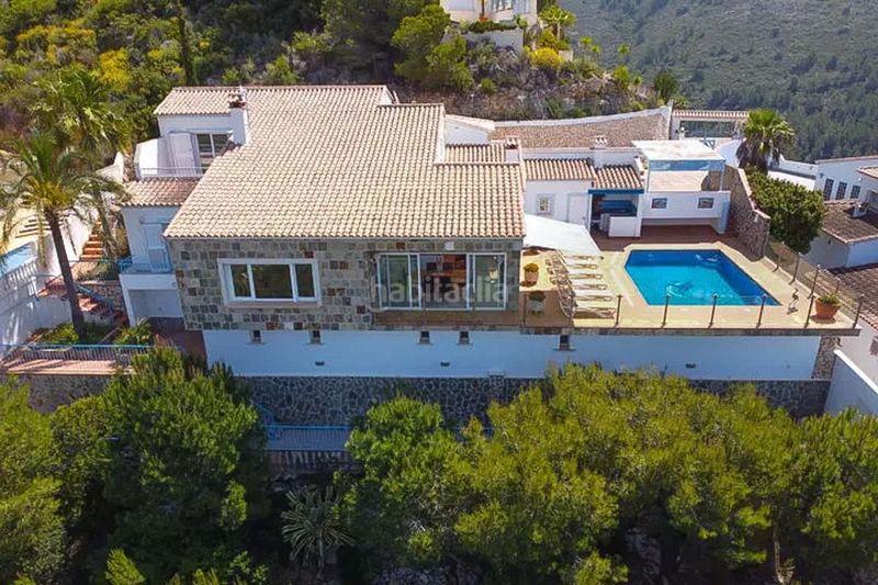 Foto 50a83608-8637-4954-be95-6a5ff0775f04. Chalet en Paichi Moraira
