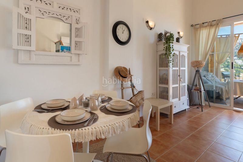 Foto 56b0a8d3-d8d4-41a6-86c9-1a2b1f130c86. Casa adossada amb aparcament piscina a Mascarat Altea