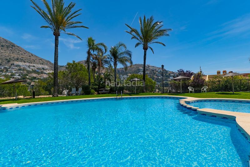 Foto c947f8ab-dfd9-4f92-9148-07b257f7e83a. Casa adossada amb aparcament piscina a Mascarat Altea