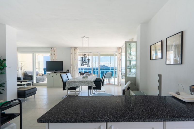 Foto 9596f052-4d85-49d0-ad41-d6c23d4e2962. Apartament amb aparcament piscina a Puerto Calp