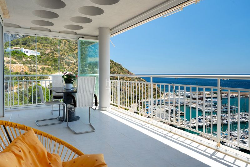 Foto 7246bce4-d315-477e-a934-cd159ce98eda. Apartament amb calefacció aparcament piscina a Puerto Calp