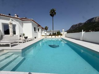 Chalet in La Xara-La Sella
