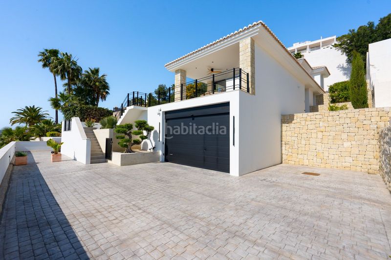 Foto dd772683-7592-4739-8e83-b15eb6830539. Xalet amb calefacció aparcament piscina a La Fustera Benissa