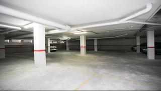 Aparcament cotxe a Carrer montsec 10. Plaza de parking 12m2
