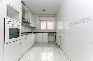House  Avinguda del santuari. Gran casa a estaras