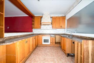 House  Carrer domnec cardenal. Gran casa con patio
