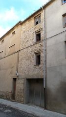 Semi detached house  Carrer de sant vicen�. Casa para reformar