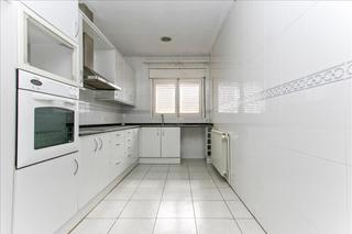 Flat  Avinguda del santuari. Viviend unifamiliar de 387m2 en estars