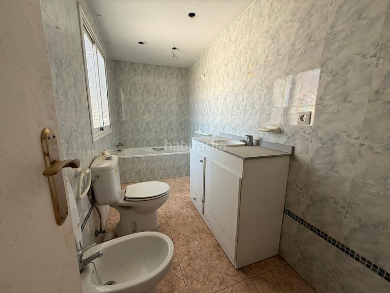 Foto a0f30414-7343-4ff4-a609-15f7095f2369. Casa adossada a Mollerussa