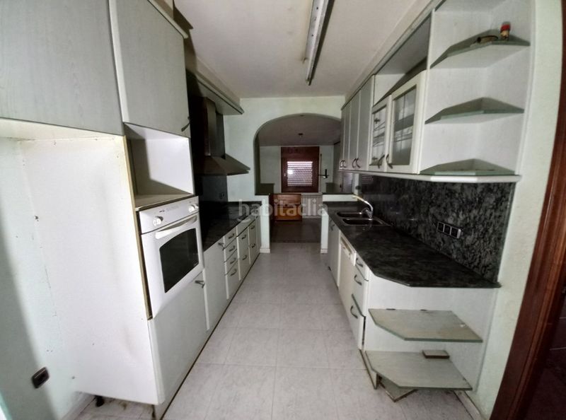 Foto b7efdd2c-1326-4eab-ad17-44cec8e66814. Casa adossada a Agramunt