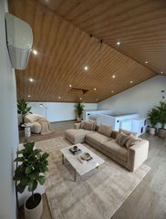 Casa adossada  Carrer del pirineu. Vivienda exclusiva en zona residencial de mion, manresa
