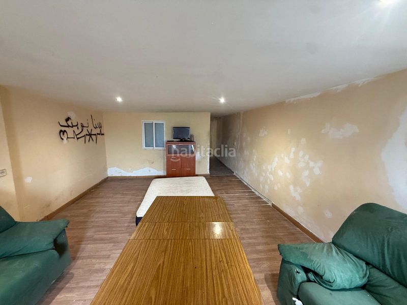 Foto aa4b4a2a-b693-4486-be72-5684474a3eb3. Casa adossada amb aparcament a Calaf