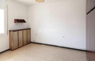 Pis  Carrer de don pelayo. Piso en venta en badalona