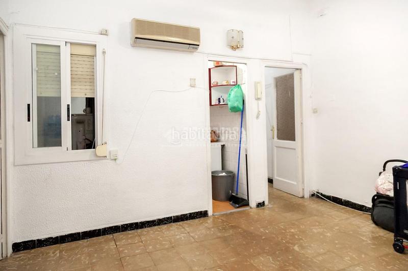 Foto b1e7085f-247e-41f4-bfc1-e26c44538b1d. Piso  en venta en La Salut Badalona