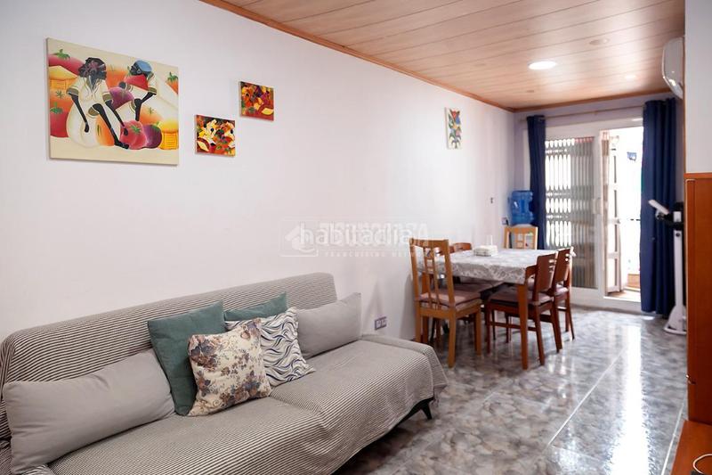 Foto 34f300ac-5d90-4324-a944-efc82258d357. Piso  en venta en La Salut Badalona