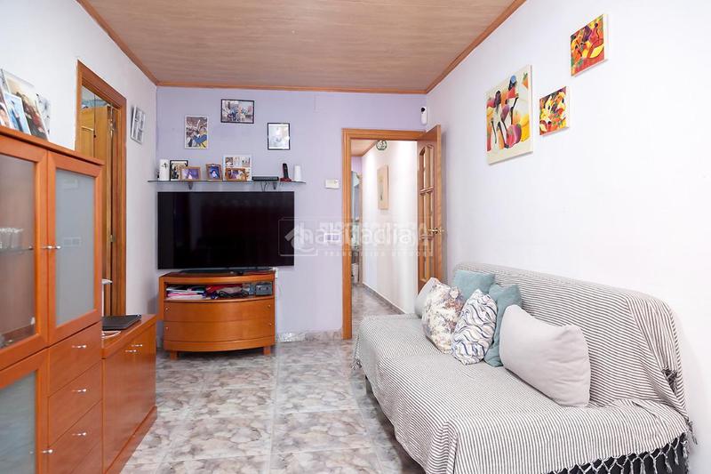 Foto dba64aa7-6e42-4dc2-8eb7-554fec651945. Piso  en venta en La Salut Badalona