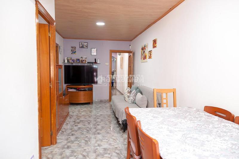 Foto df4f3e59-e326-425e-adba-413c85fa31ef. Piso  en venta en La Salut Badalona