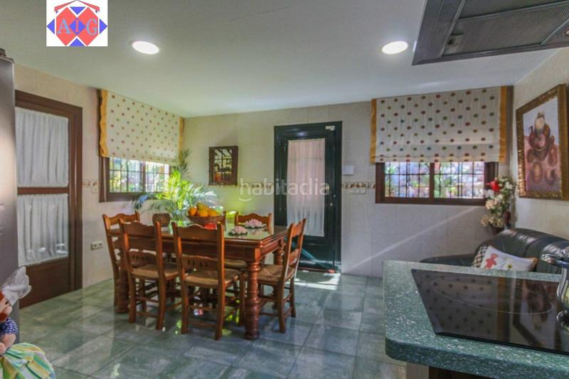 Foto 3656c2d2-be4c-4c51-8755-14bd6af1326f. Chalet en calle camino de la montaña (rom 5 0110 chalet en zona residencial, el romeral. en Castell de Ferro