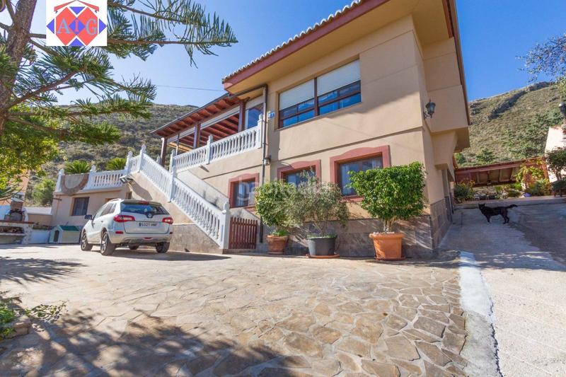 Foto 386e92b6-10a0-43af-aa57-21bb00ed1b3d. Chalet en calle camino de la montaña (rom 5 0110 chalet en zona residencial, el romeral. en Castell de Ferro