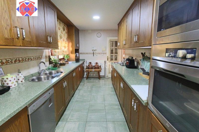 Foto 4c533cd1-8f13-4811-8a6d-a0693d12a20a. Chalet en calle camino de la montaña (rom 5 0110 chalet en zona residencial, el romeral. en Castell de Ferro