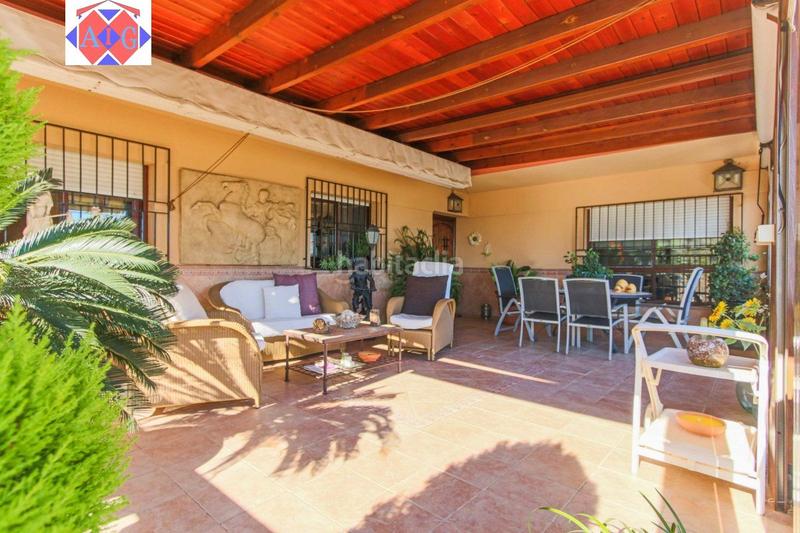 Foto 7b14c991-31c9-4ab5-a2eb-920924af88c8. Chalet en calle camino de la montaña (rom 5 0110 chalet en zona residencial, el romeral. en Castell de Ferro